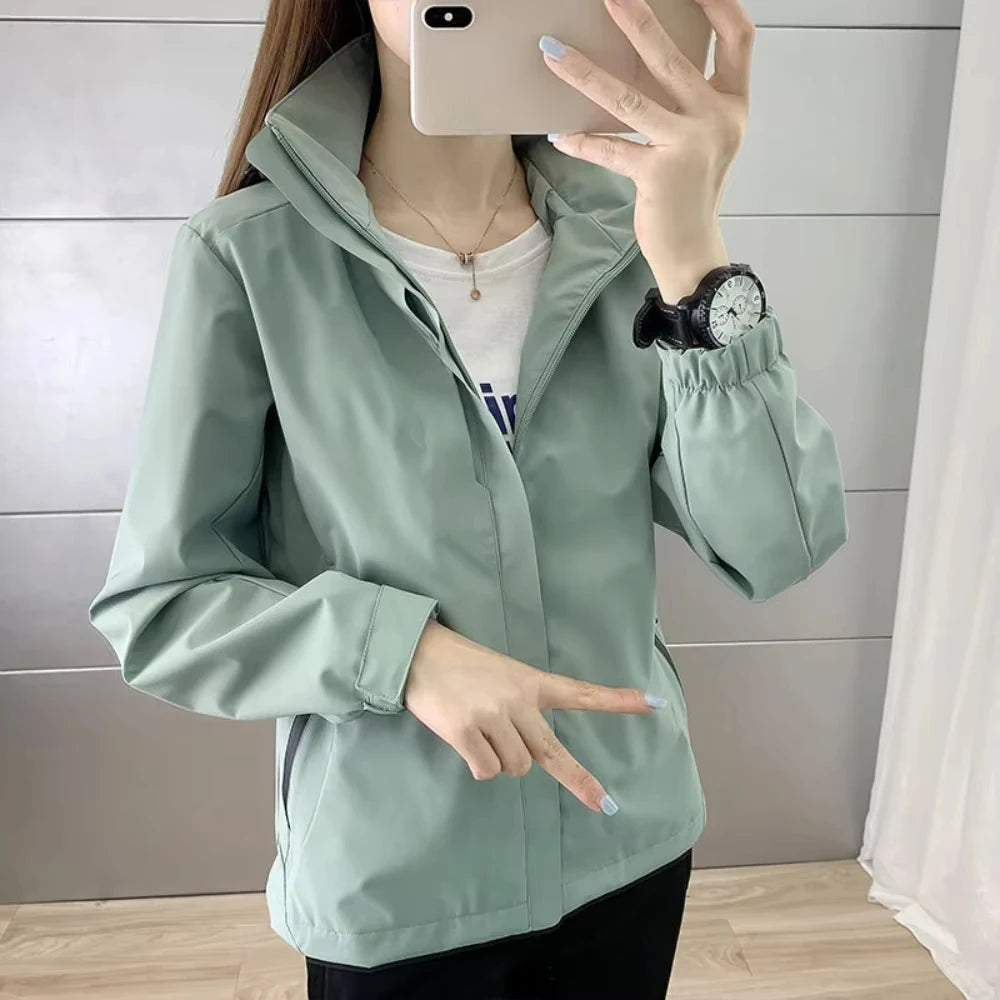 StormLite Windbreaker Jacket