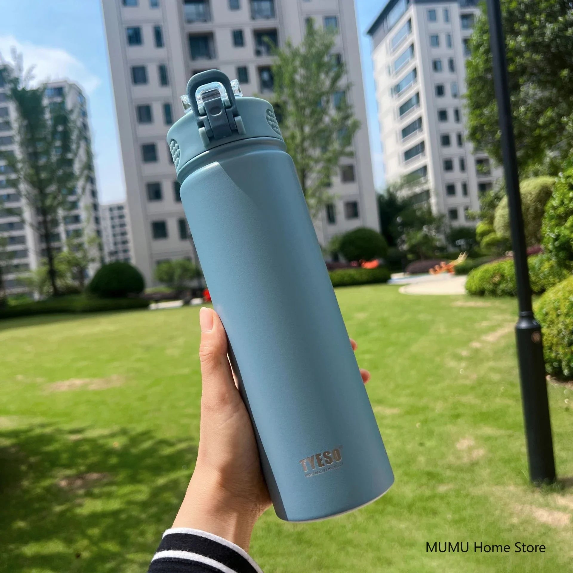 Insulated Bottle with Straw