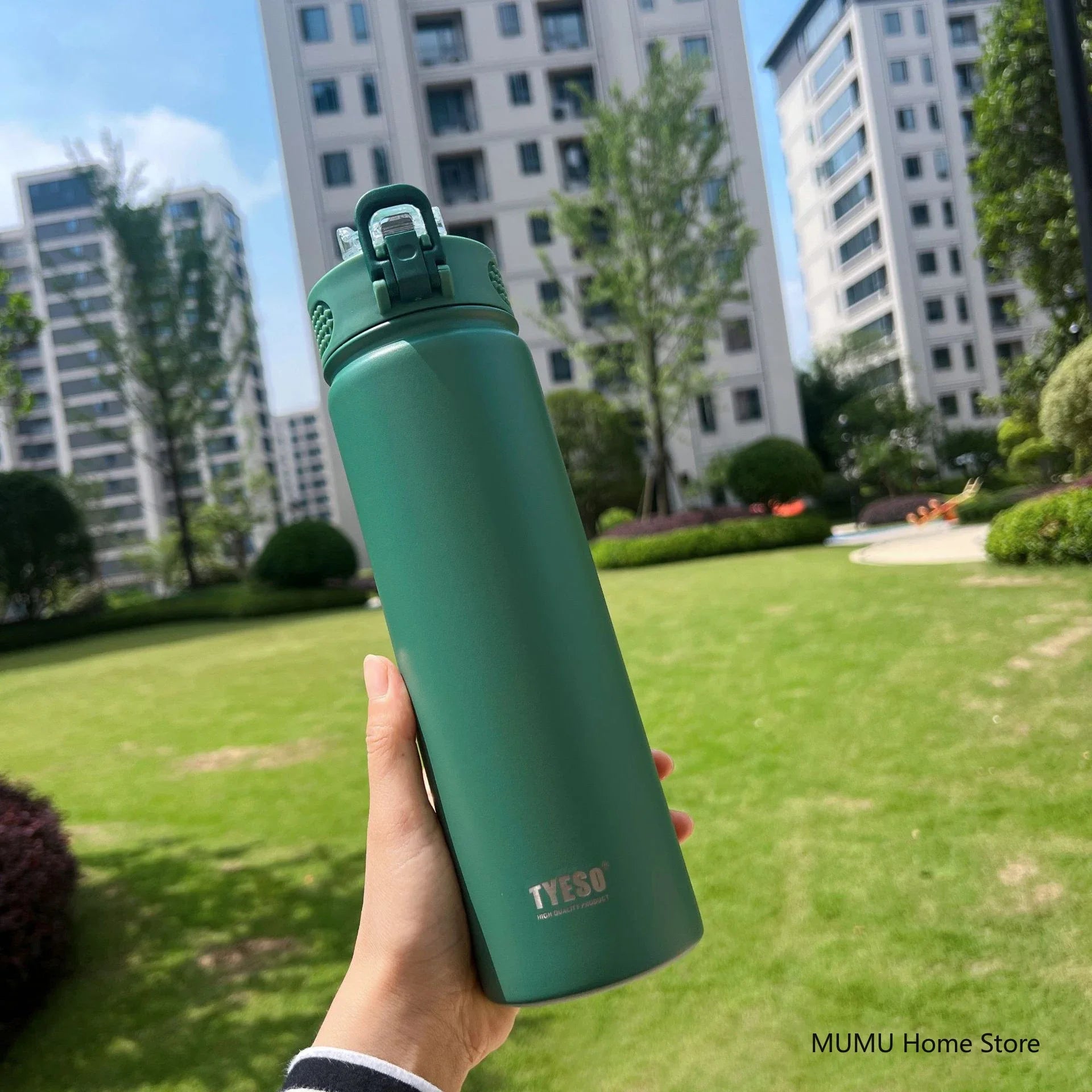 Insulated Bottle with Straw